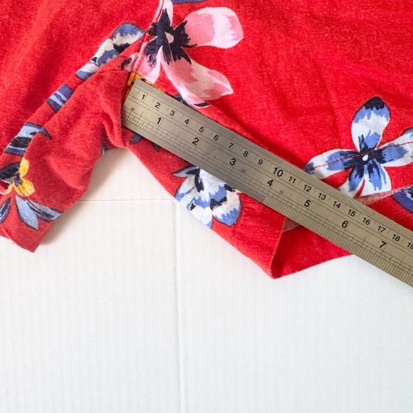 Old Navy Everyday Shorts - Picture 4 of 7